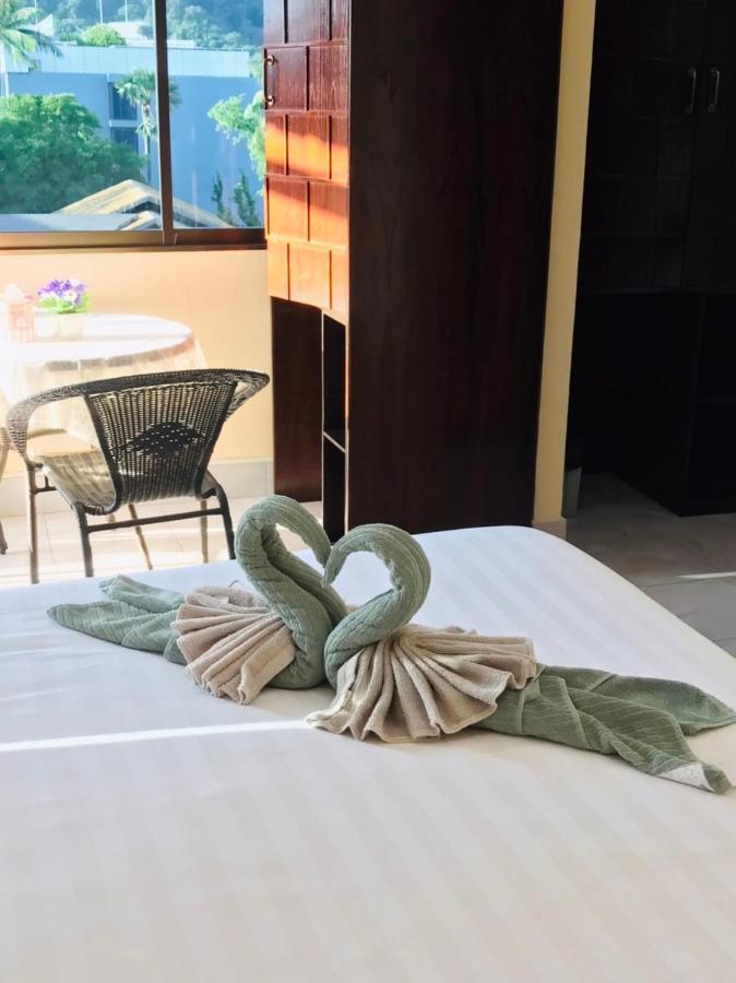 Happy Holidays Hotel Patong Экстерьер фото