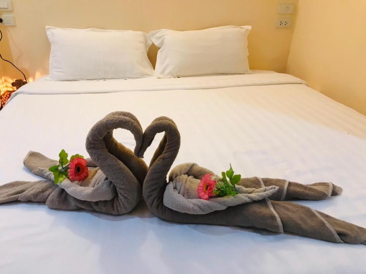 Happy Holidays Hotel Patong Экстерьер фото