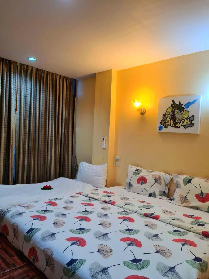 Happy Holidays Hotel Patong Экстерьер фото