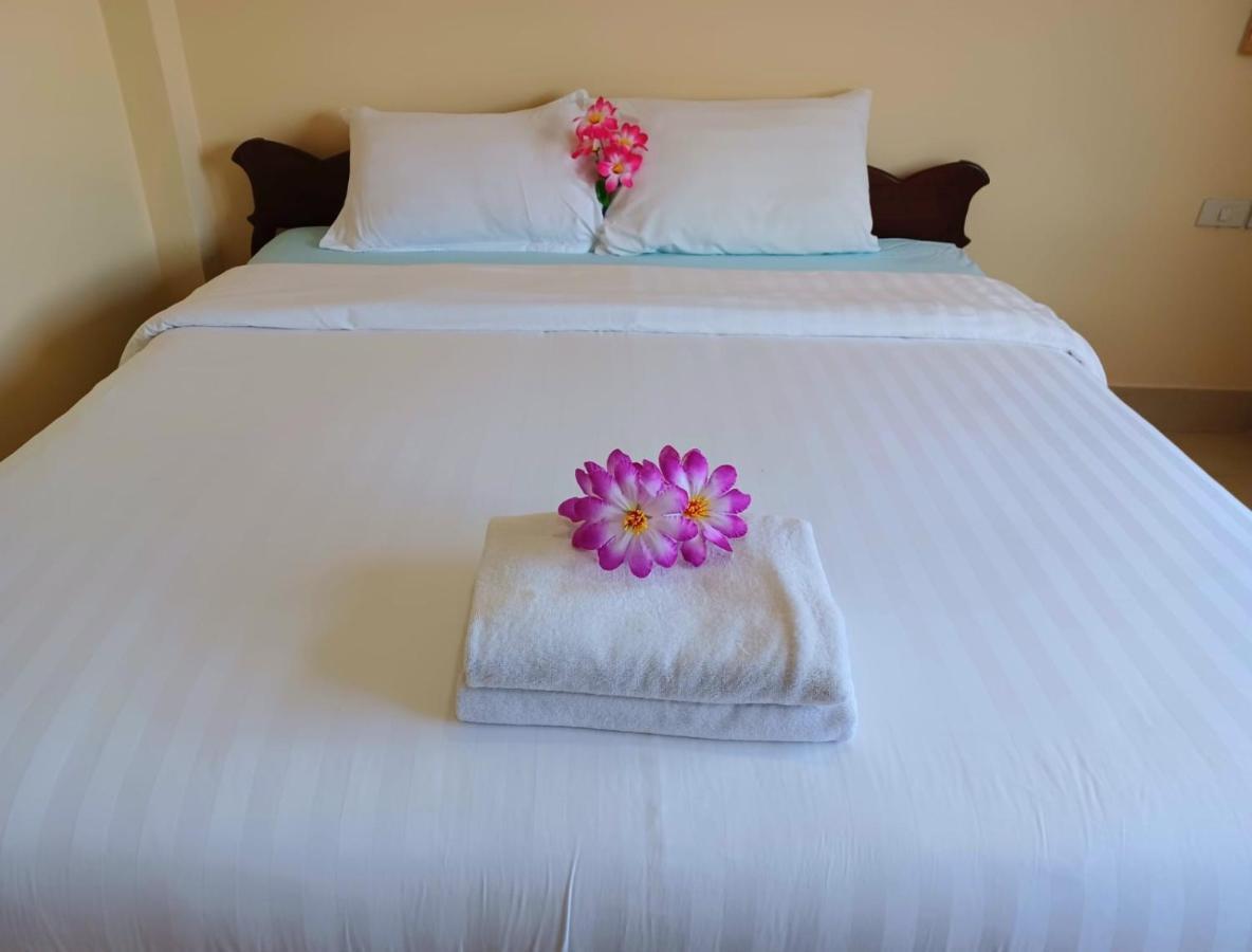 Happy Holidays Hotel Patong Экстерьер фото