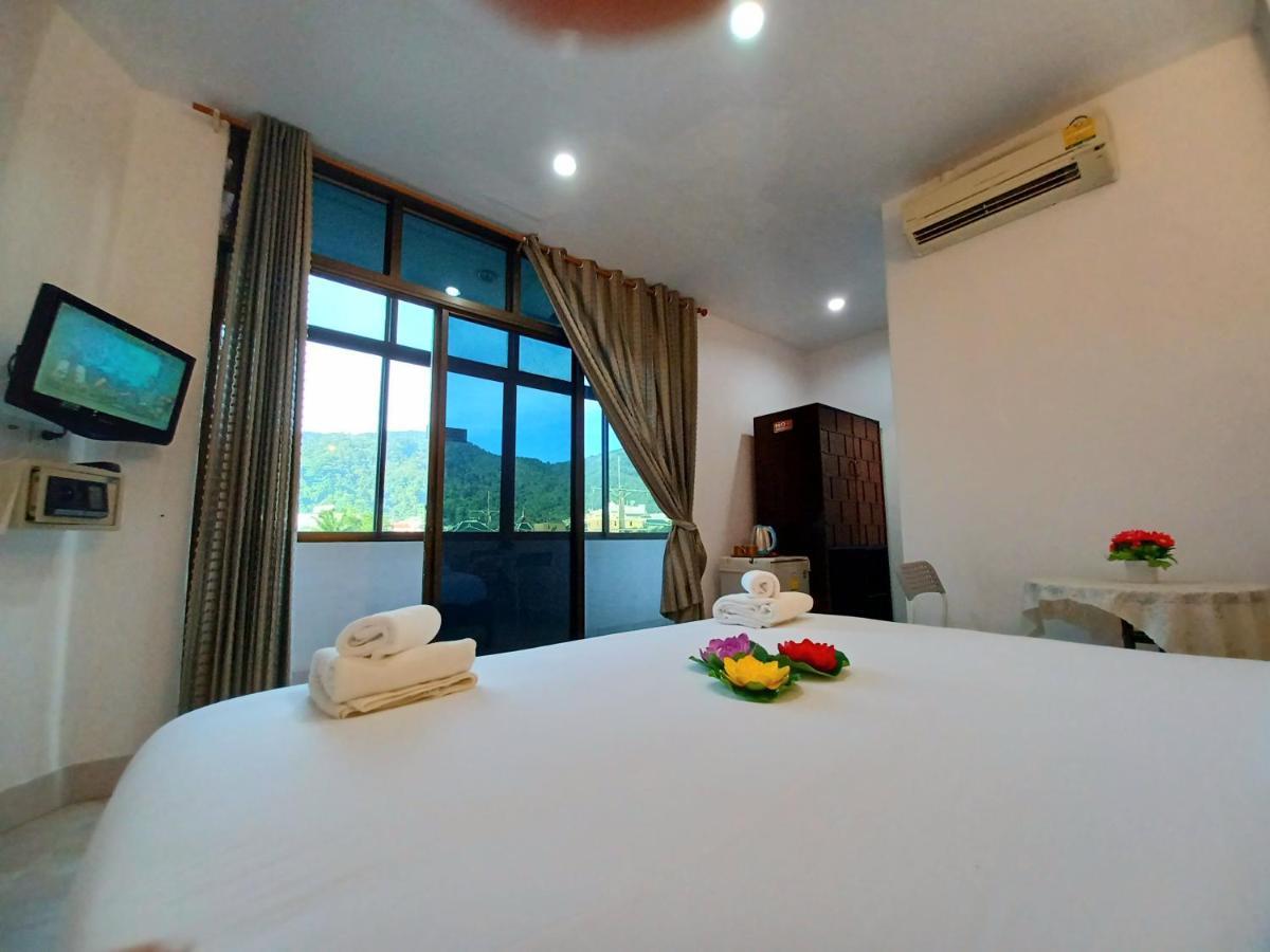 Happy Holidays Hotel Patong Экстерьер фото
